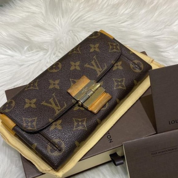 LOUIS VUITTON Monogram Elysee Long Wallet - Picture 2 of 10
